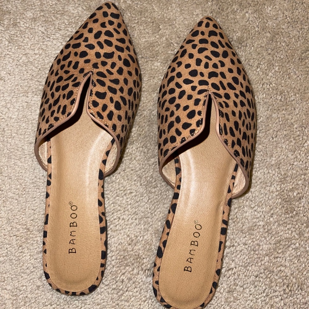 Leopard flats